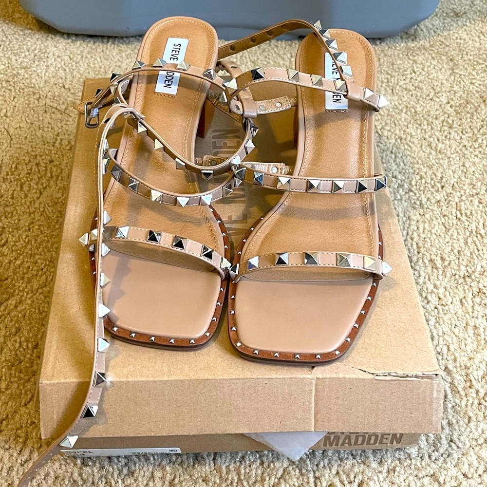 Steve Madden Impel Sandals
